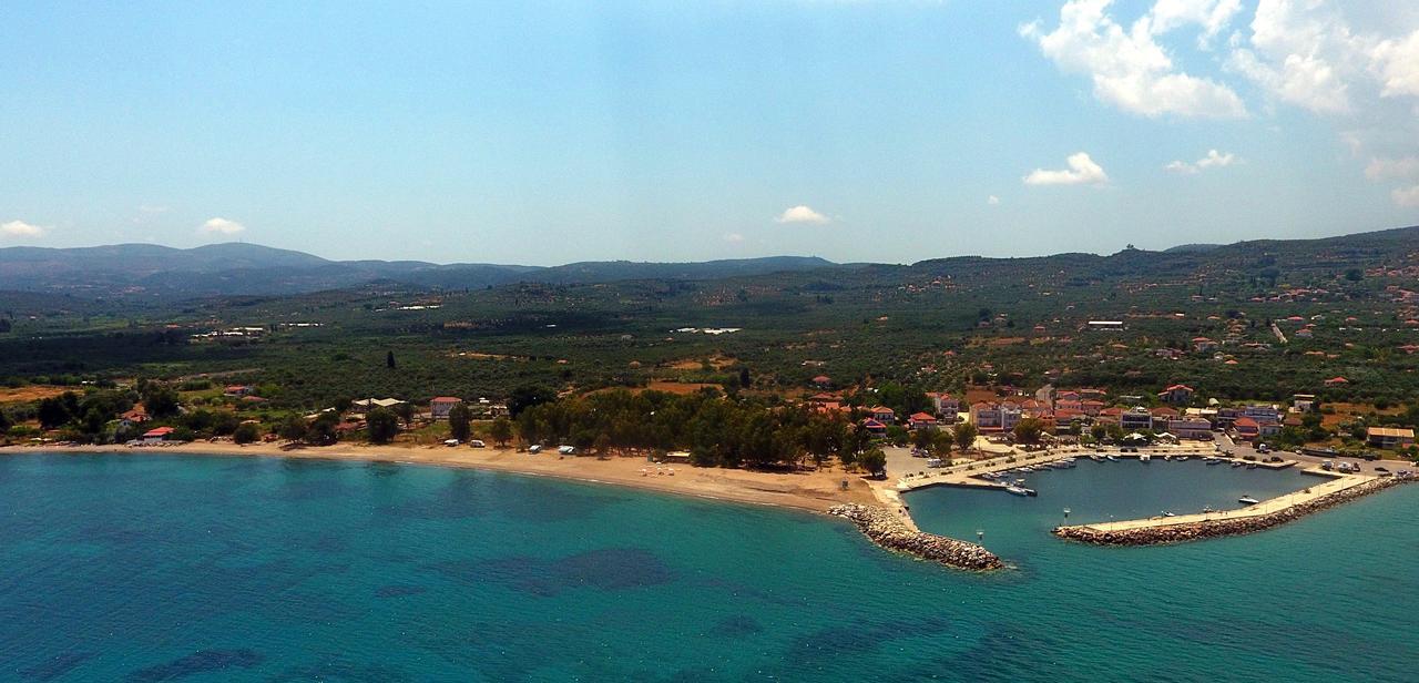 Meli Seaside Villas Chrani Bagian luar foto